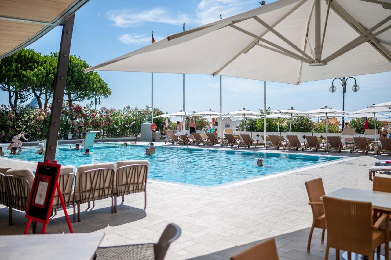 Hotel Cesare Augustus Lido di Jesolo Esterno foto