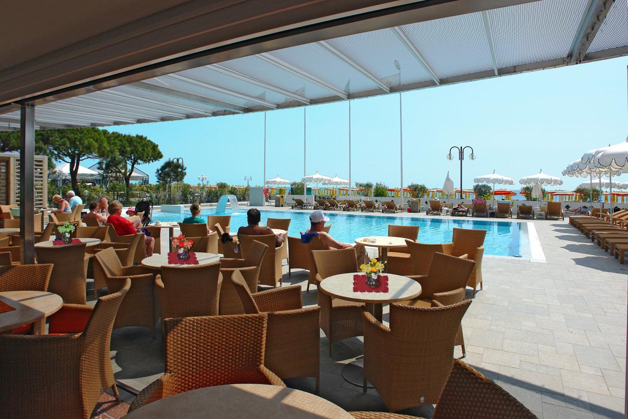 Hotel Cesare Augustus Lido di Jesolo Esterno foto