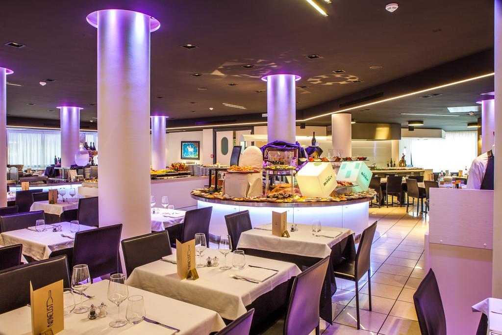 Hotel Cesare Augustus Lido di Jesolo Esterno foto