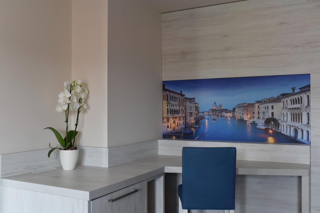 Hotel Cesare Augustus Lido di Jesolo Esterno foto
